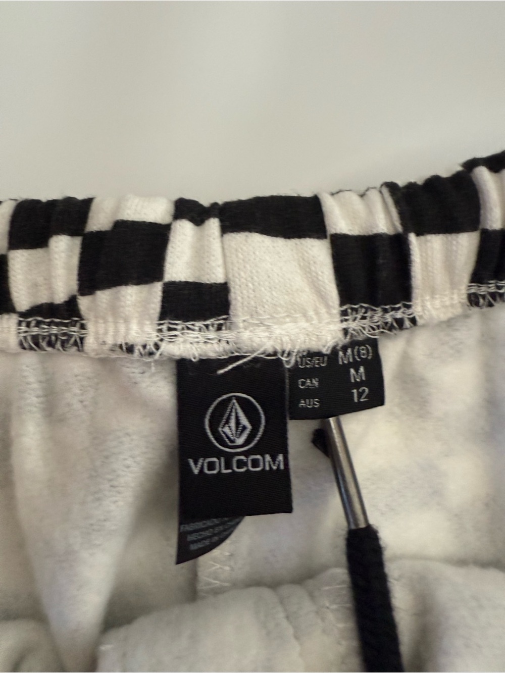 Volcom NWT Black & White Checkerboard Jogger Pants In size medium - Picture 14 of 16